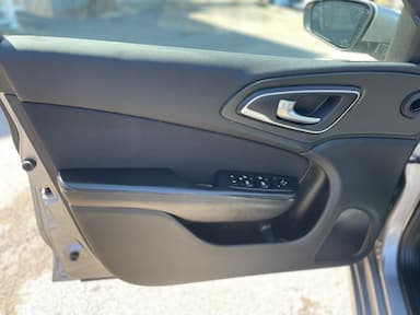 Chrysler 200 2016 - Thumbnail 14