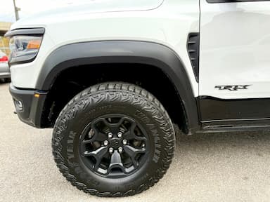 Dodge Ram 1500 2023 - Thumbnail 8