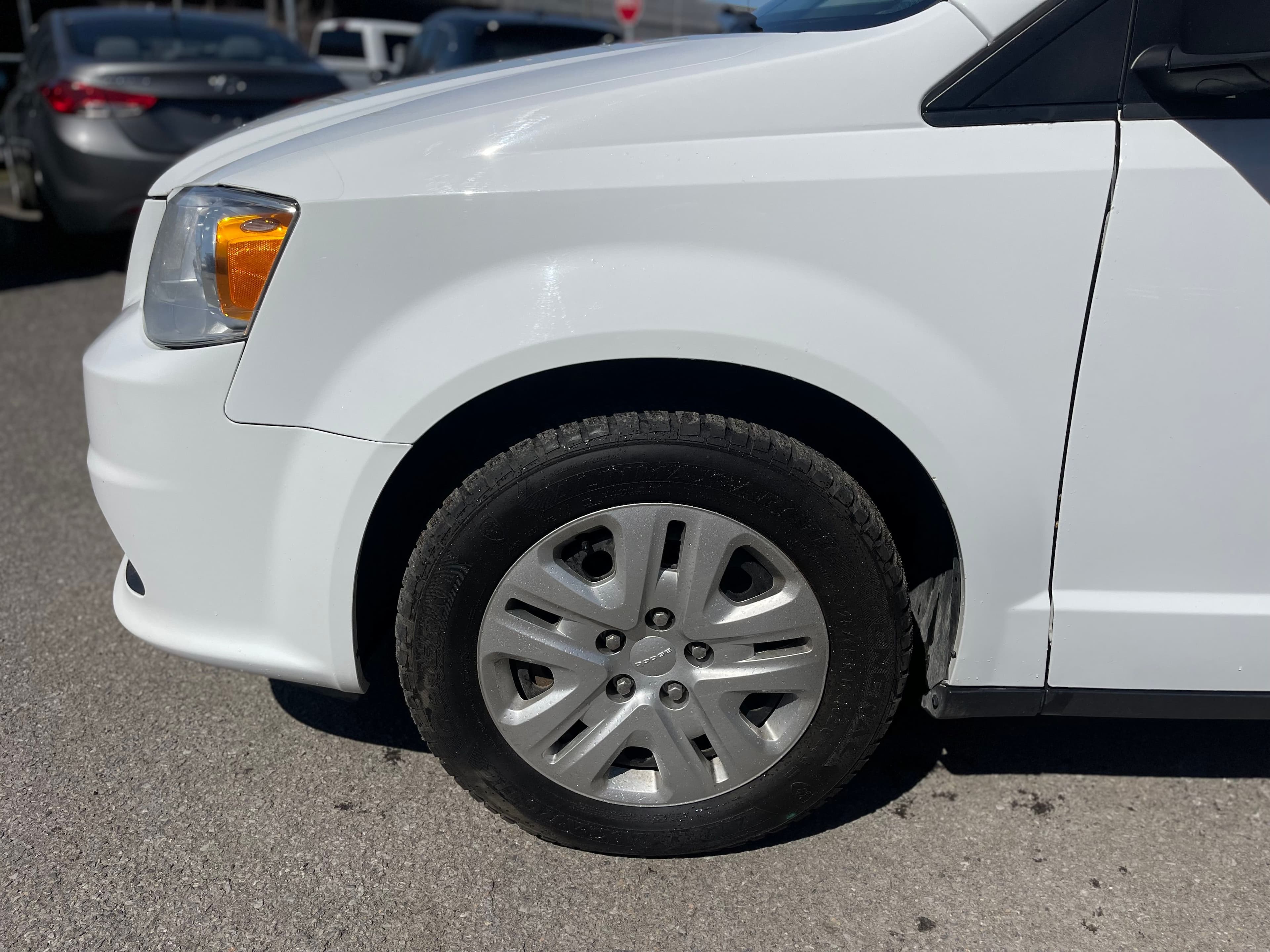 Dodge Grand Caravan 2020 - Image 9