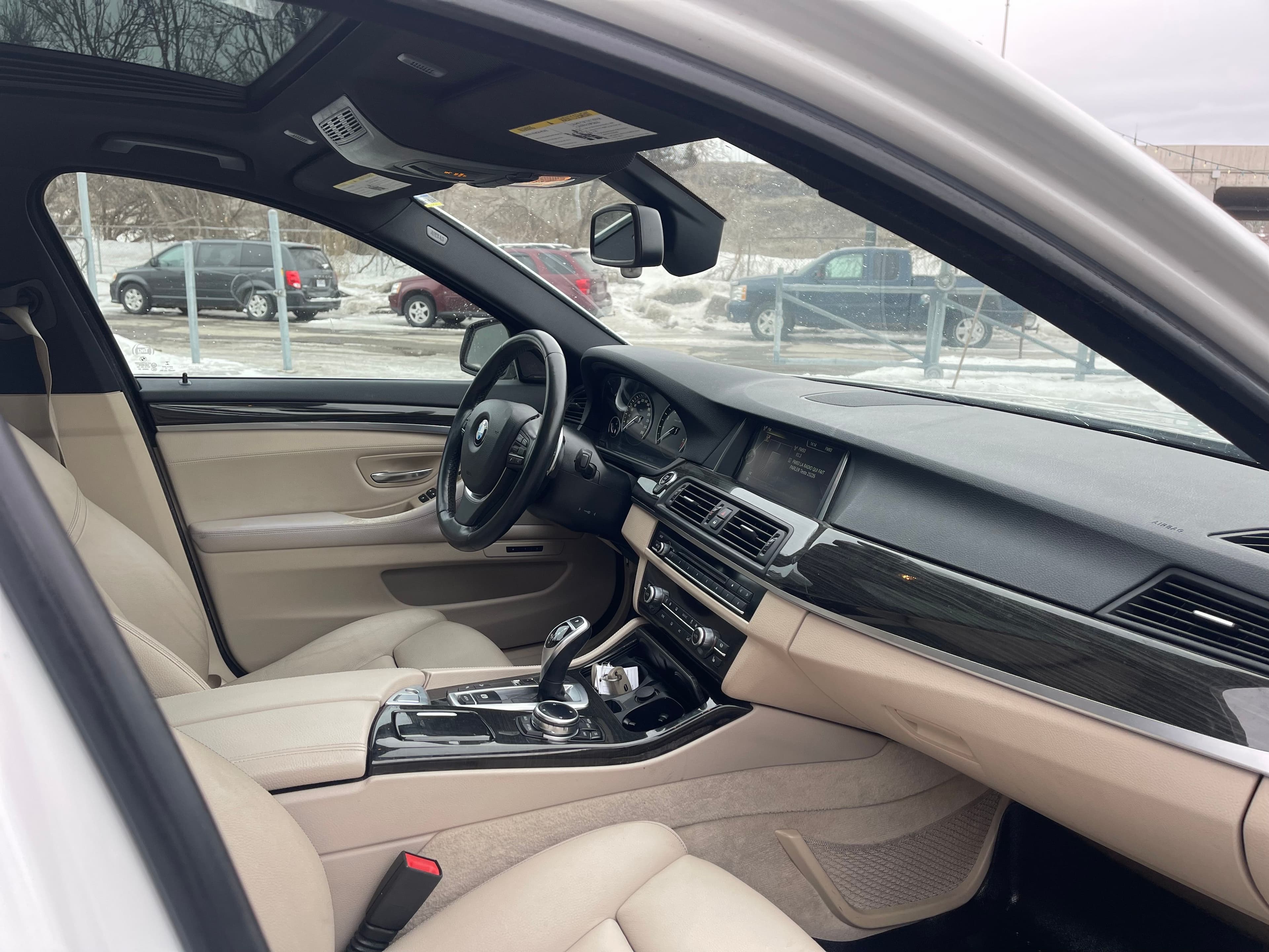 BMW 5 Series 2014 - Image 18