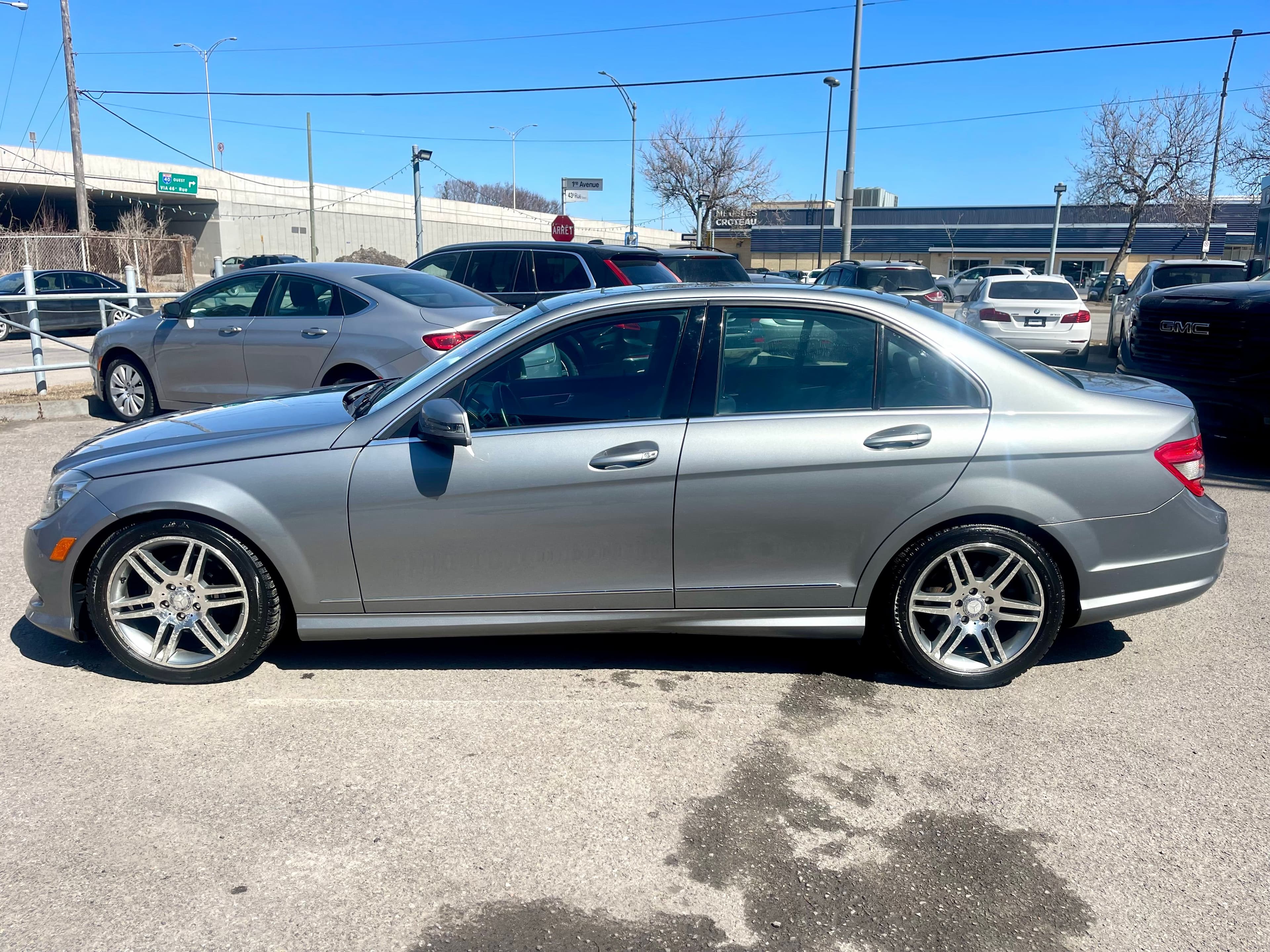 Mercedes-Benz C-Class 2011 - Image 2