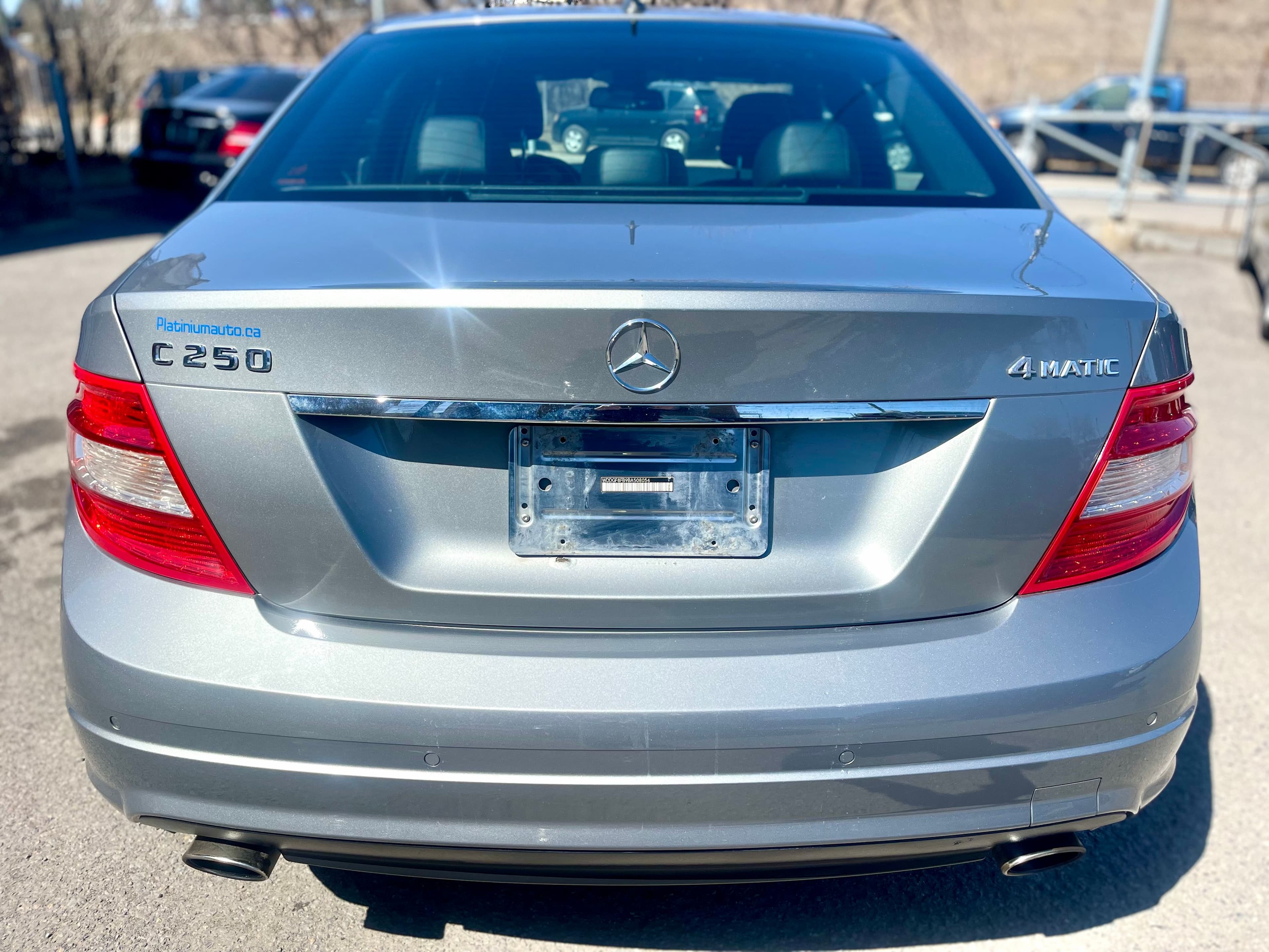 Mercedes-Benz C-Class 2011 - Image 4