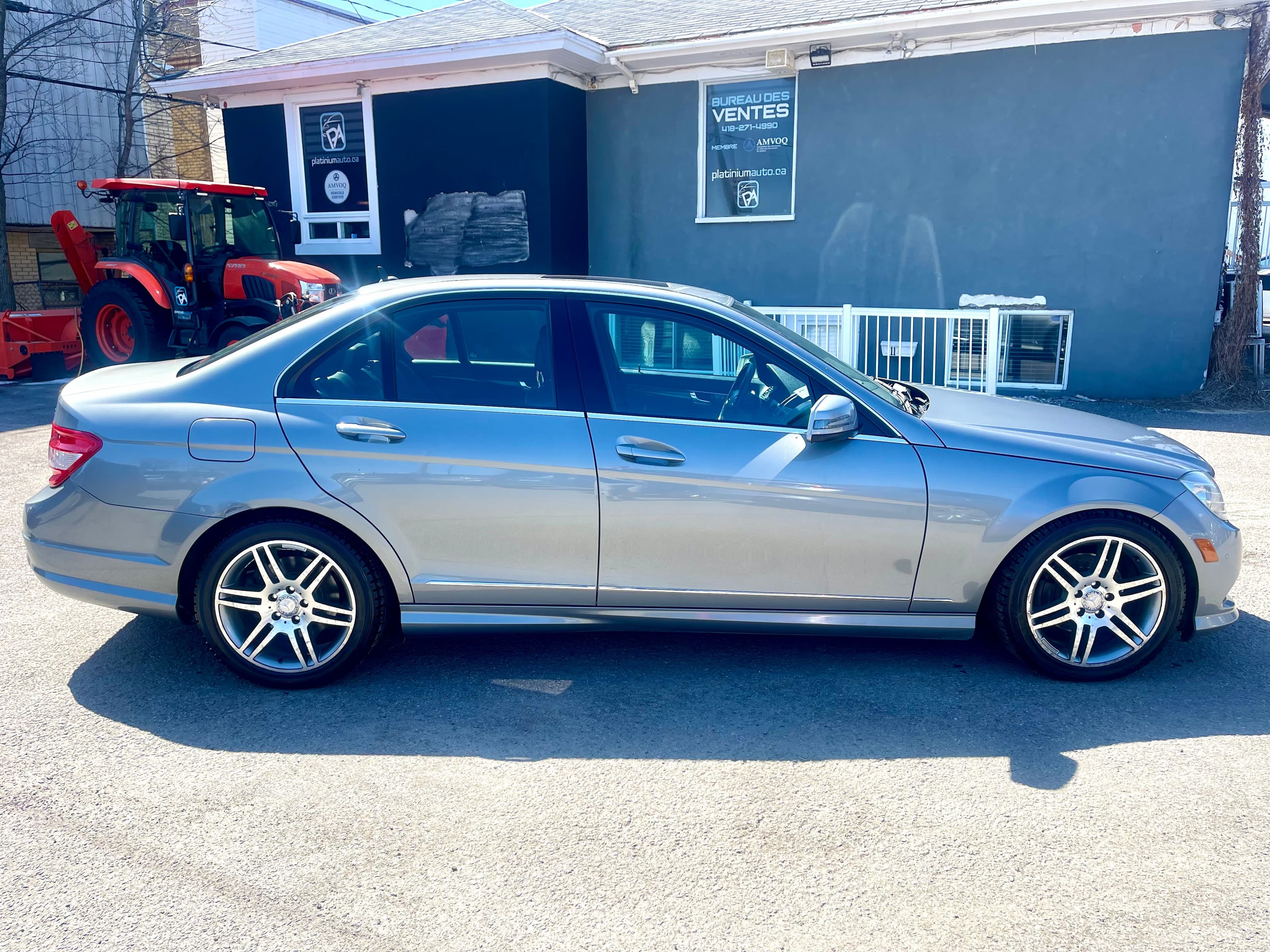 Mercedes-Benz C-Class 2011 - Image 7