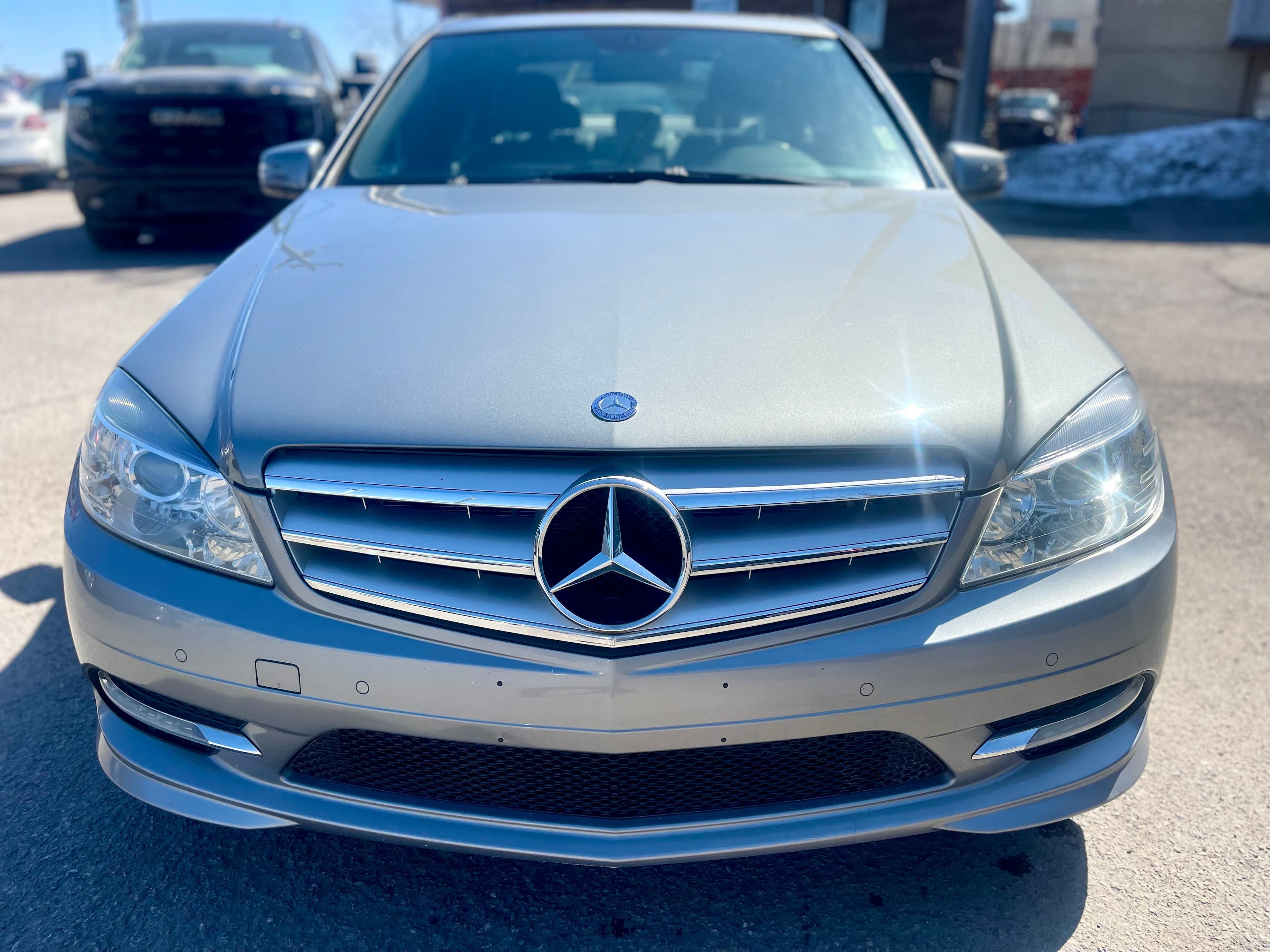 Mercedes-Benz C-Class 2011 - Image 9